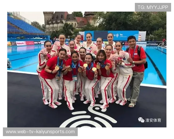 《冠军》X自在无界专访花游女神梁馨枰：人生只能是旷野，花样游泳梁馨枰