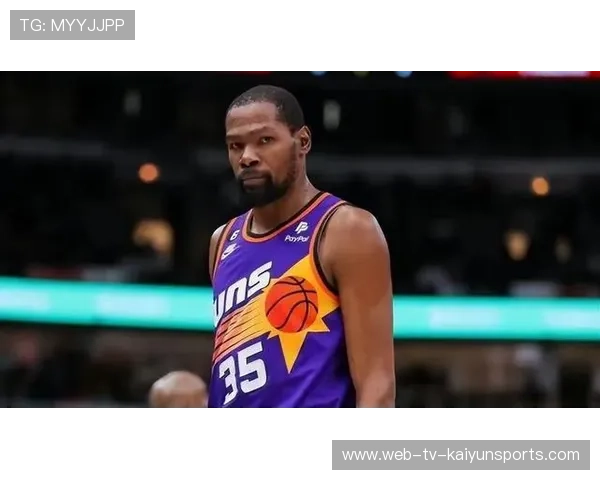 杜兰特背身翻身跳投命中，菲尼克斯稳住局面